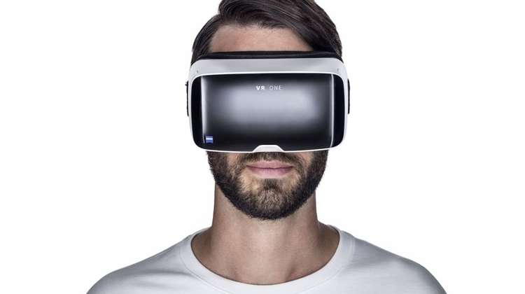 Zeiss VR One: Virtual Reality Headset for Any Smartphone