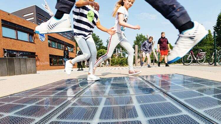 The Gamer Raises Awareness of Sustainable Energy and Brings Exercise to School Playgrounds