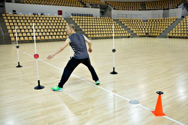 basketball workouts light trainer
