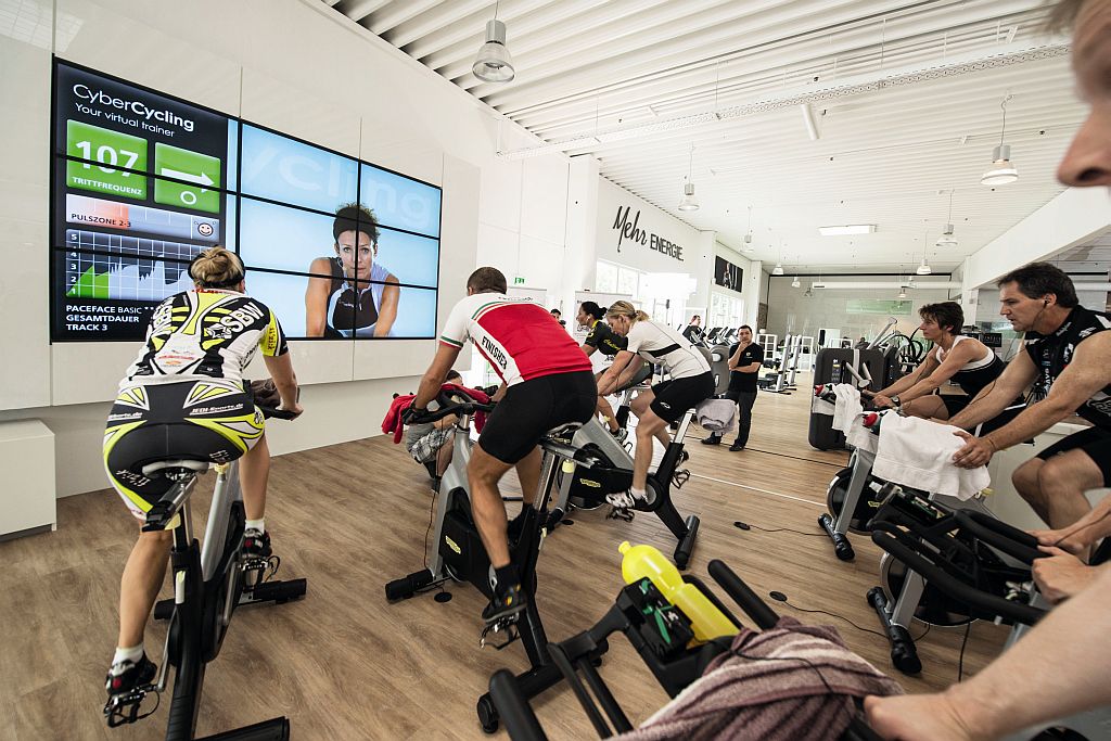 indoor cycling group