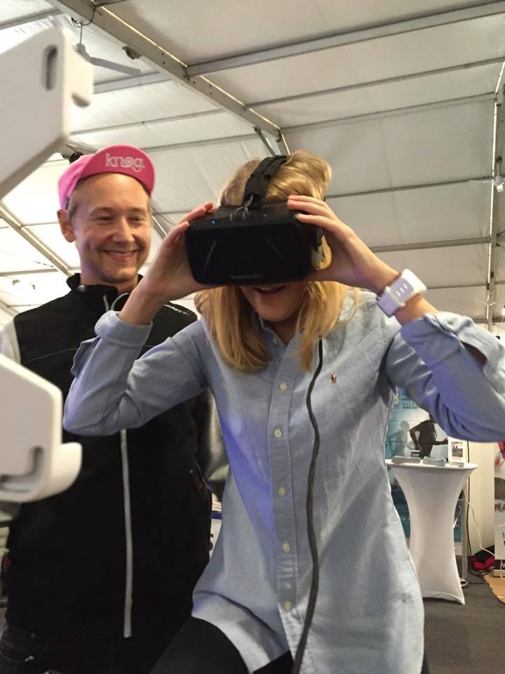 virtual cycling fitness game ebove