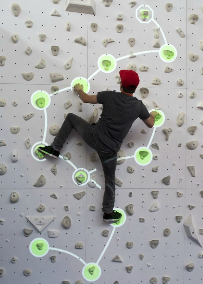 climbing gaming wall