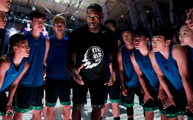 interactive basketball court