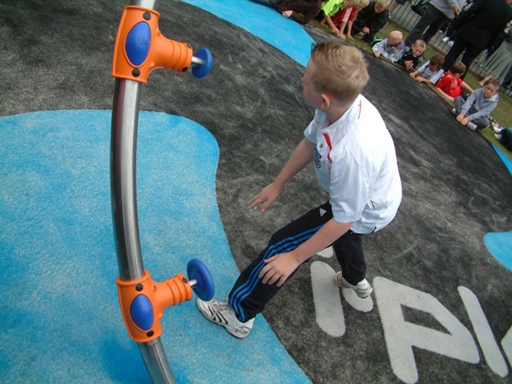 i play interactive playground system